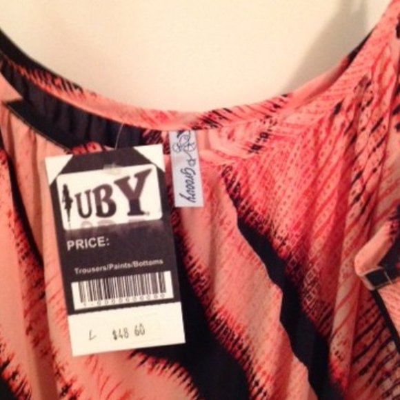 CORAL AND BLACK LIGHTWEIGHT JUMPSUIT - SIZE - L - Picture 2 of 5